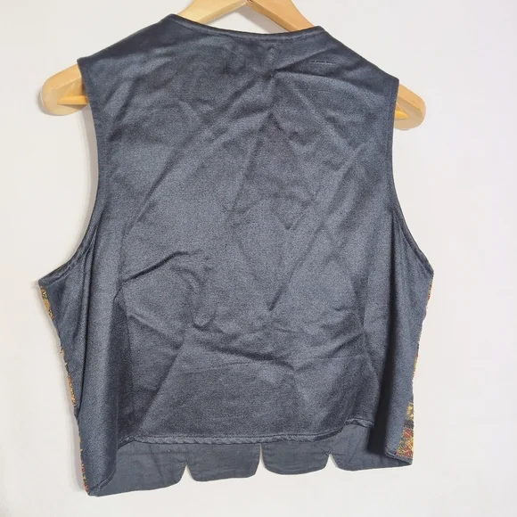 Vintage Tantrums Patterned Sz L Vest with Black Red and Gold Accents - Picture 3 of 4